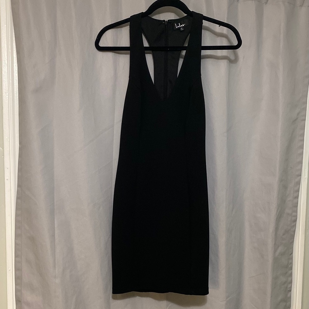 Little black dress from Lulu’s 🖤